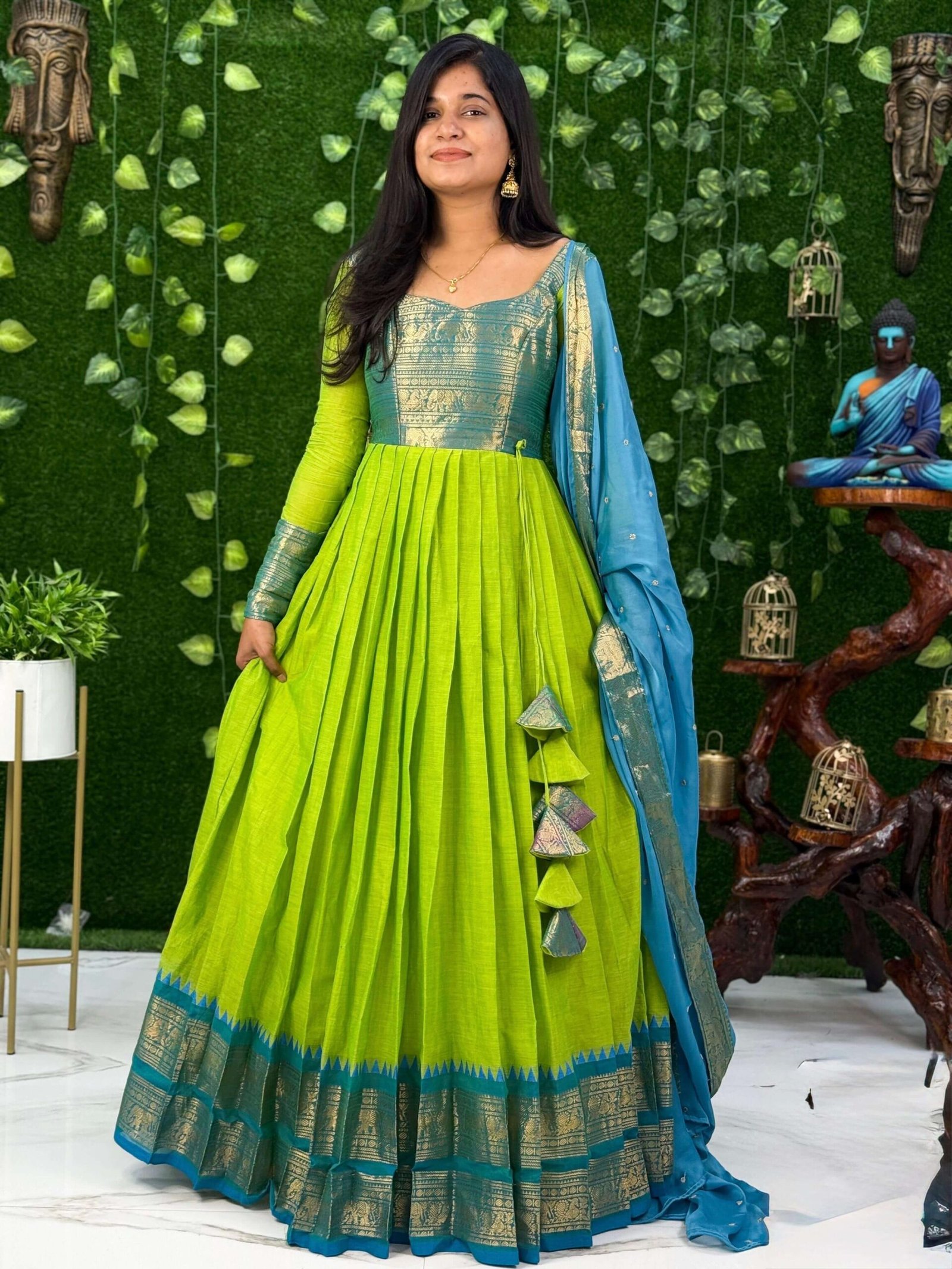 MAYIL - ALL COLOUR (Maxi)