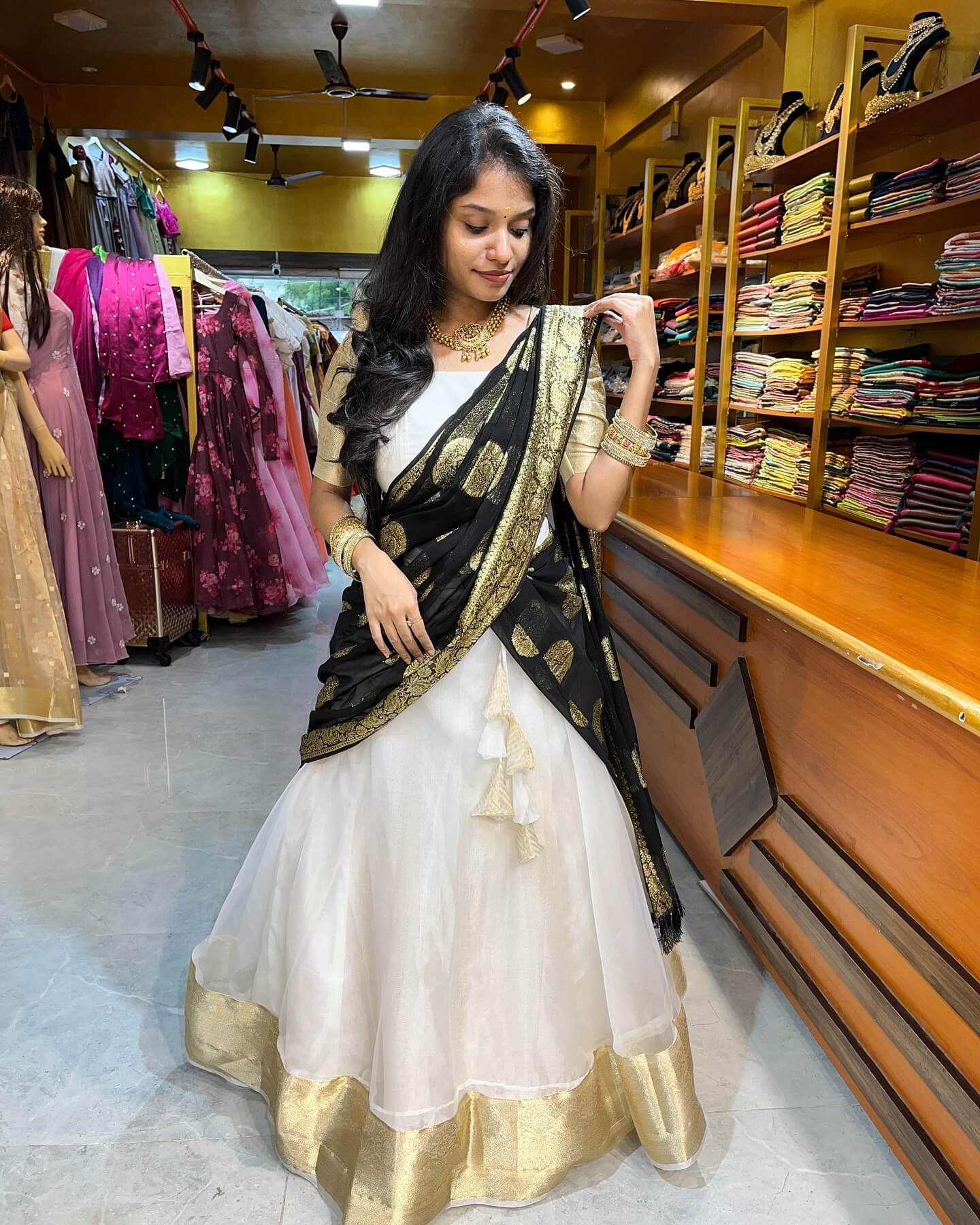 ONAM LEHANGA (Lehenga)