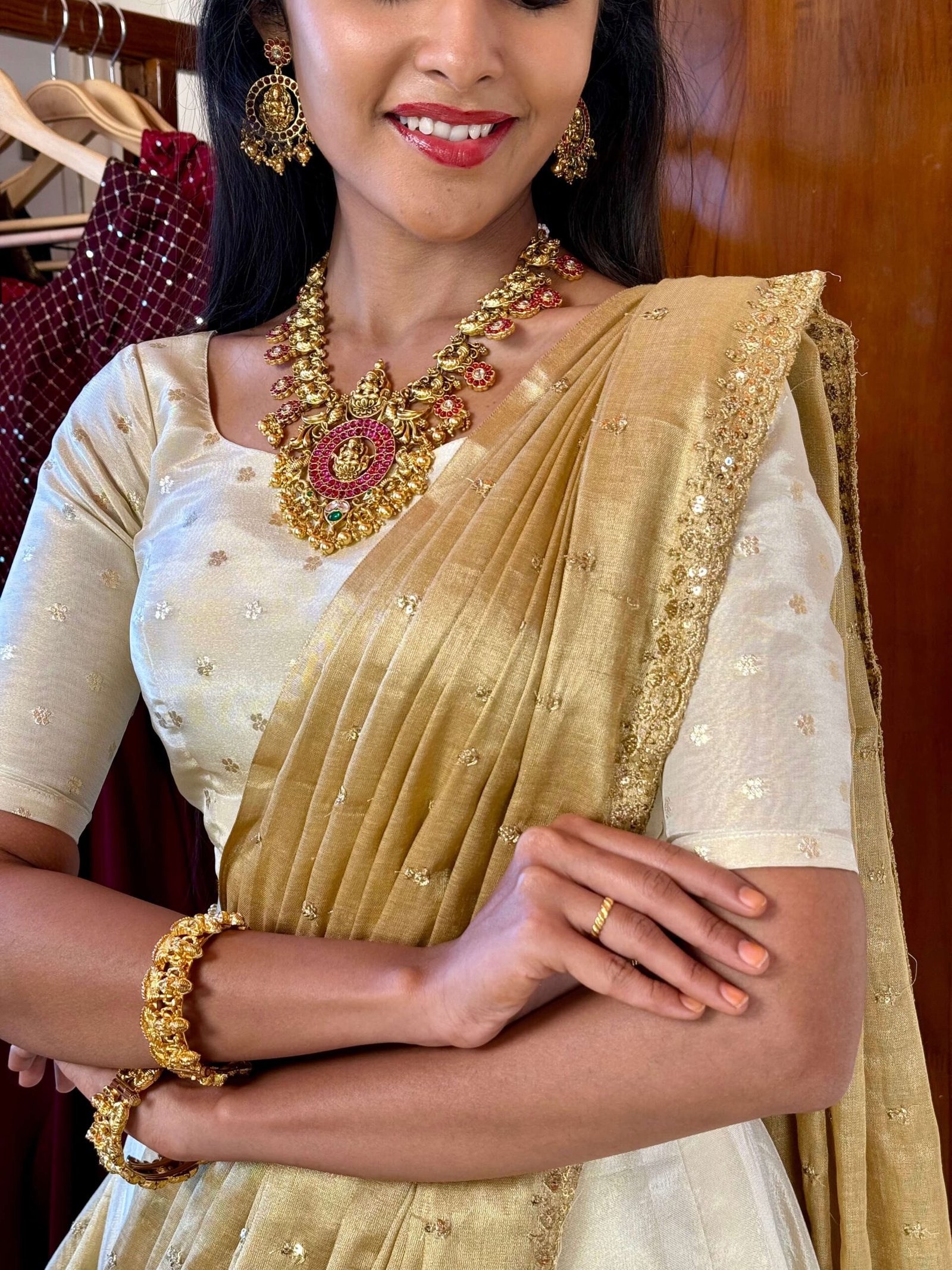 Nila onam vastra lehenga set