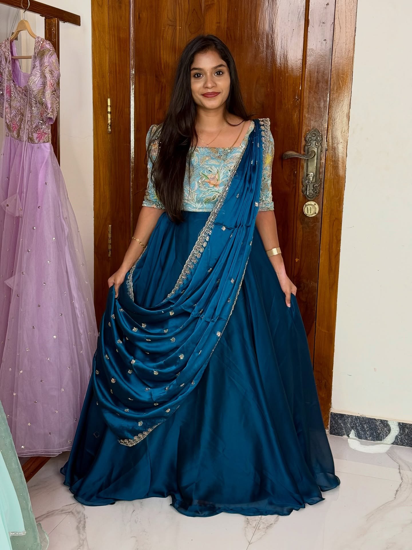 STUNNING COLLECTIONS - BLUE (Maxi)