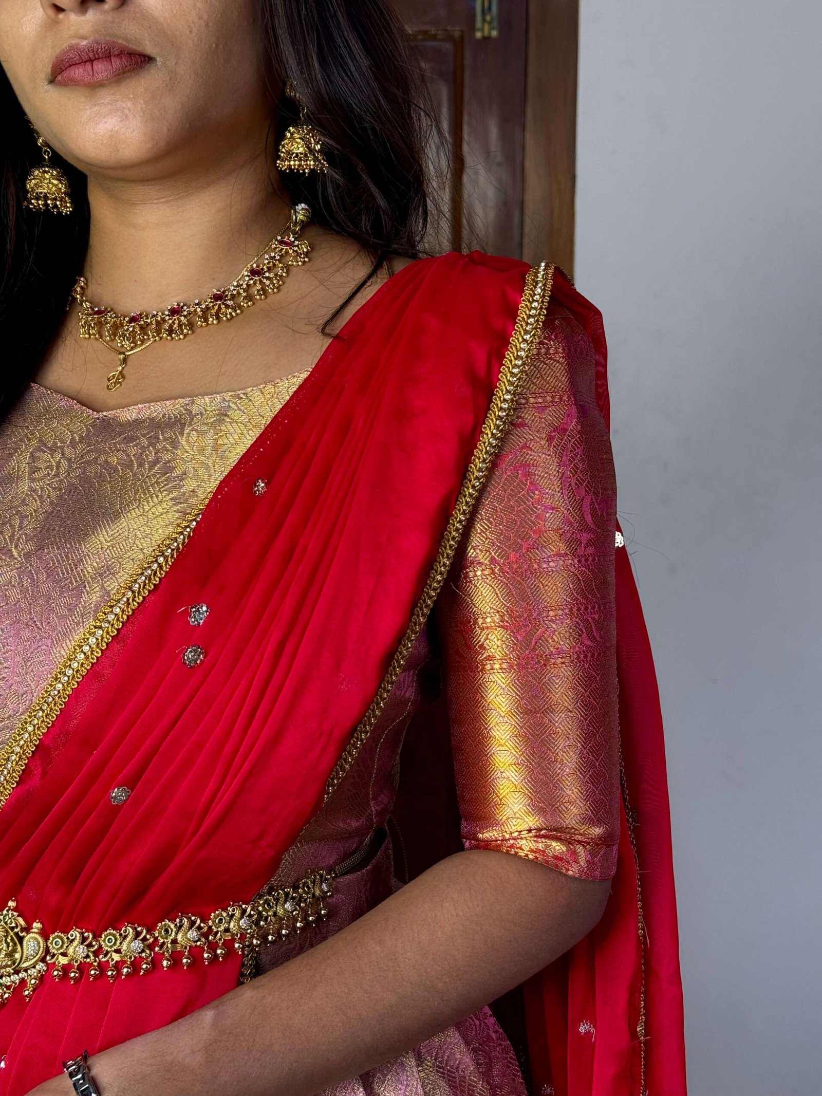 SUDAROZHI Pink and red